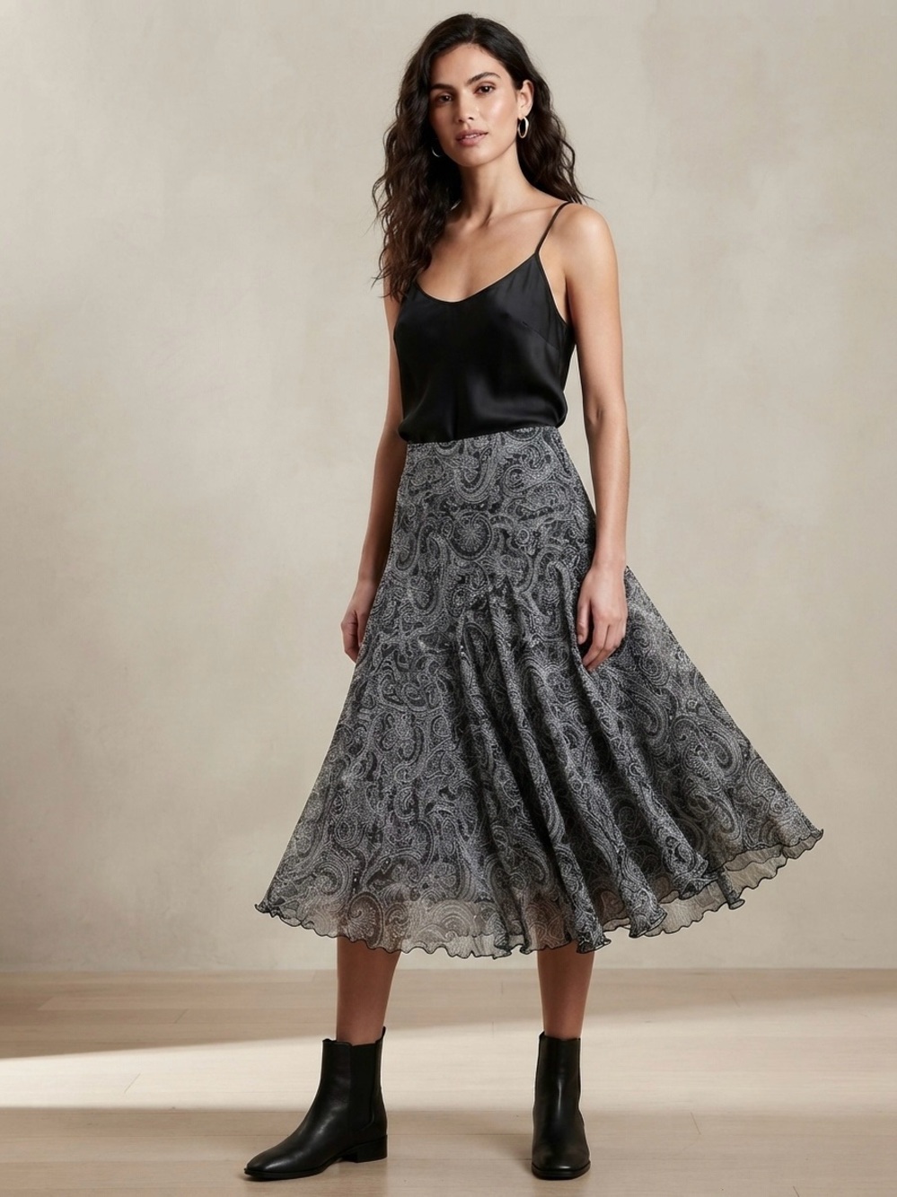 Newsworthy Black Paisley Chiffon Midi Skirt Lettuce Edge - Size L